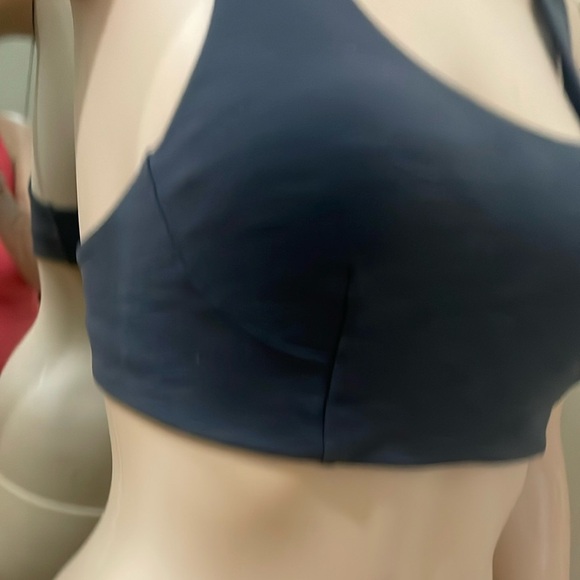 Lululemon Women's Black top - Picture 2 of 7